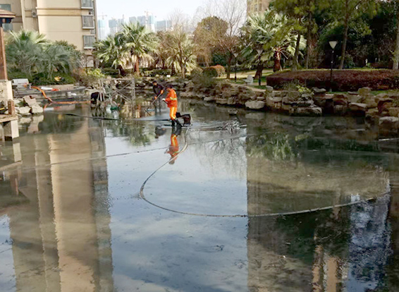 漠河景观池淤泥清理